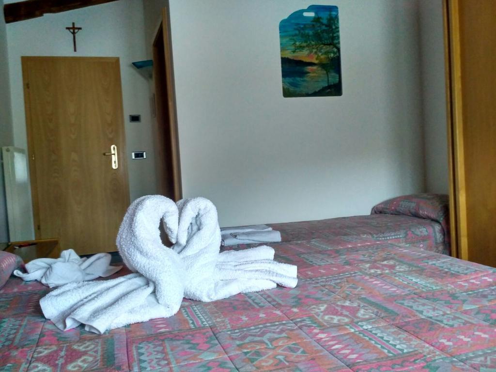 Albergo Aurora Canzolino ภายนอก รูปภาพ