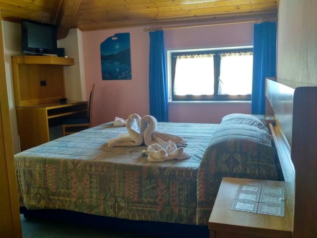 Albergo Aurora Canzolino ภายนอก รูปภาพ