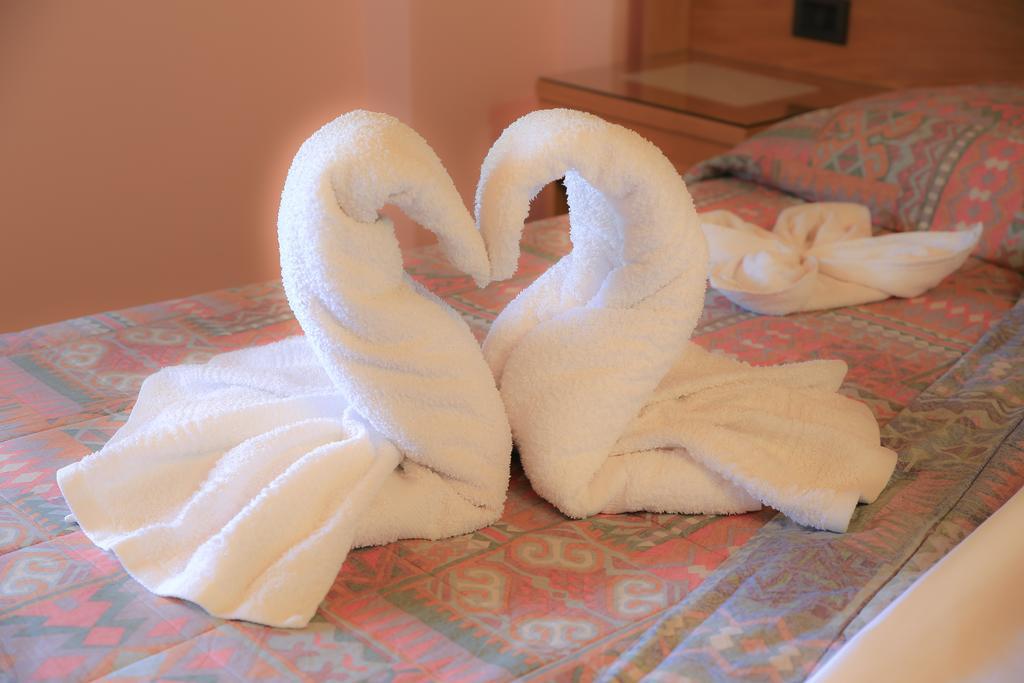 Albergo Aurora Canzolino ภายนอก รูปภาพ
